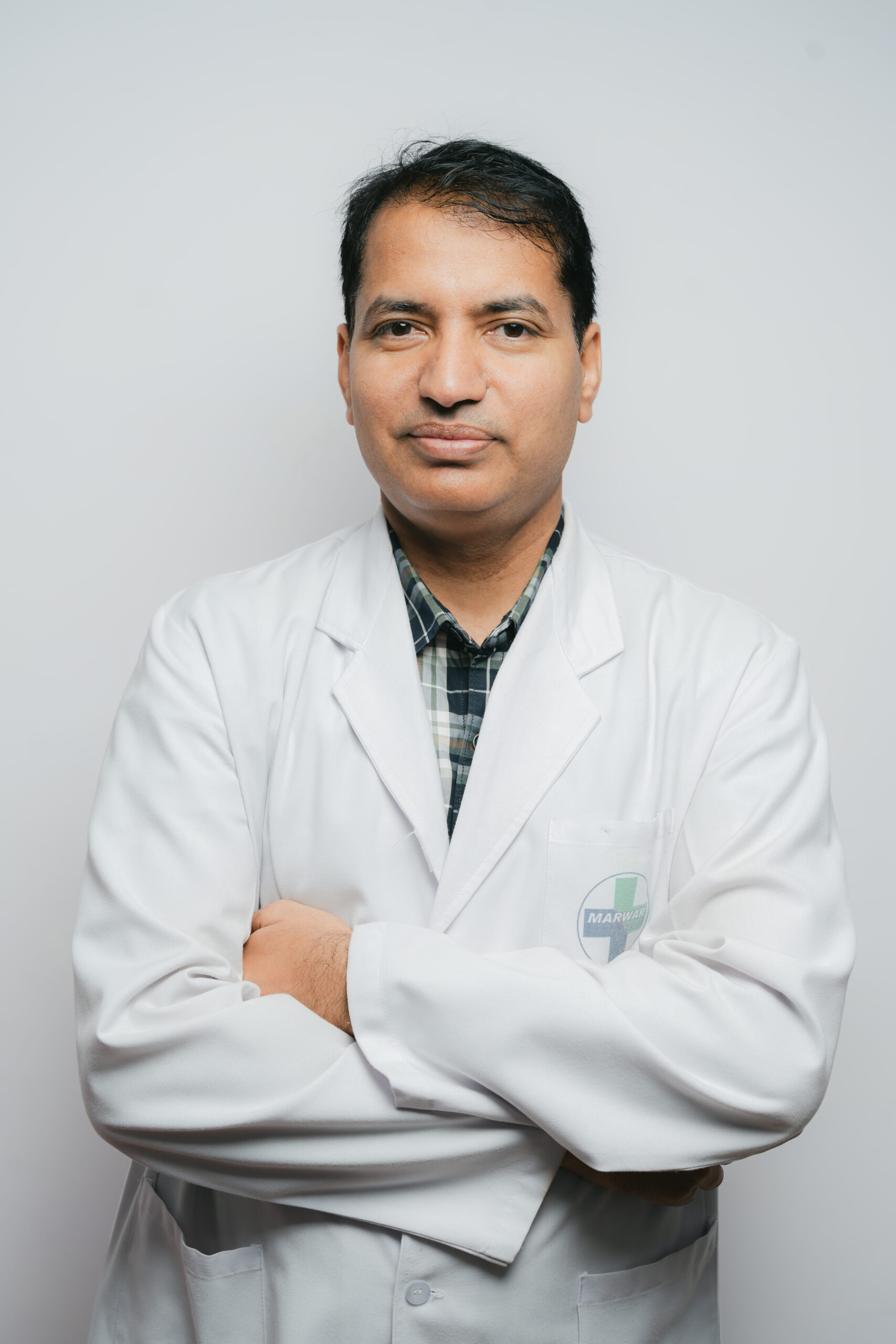 Dr Navneet Suthar